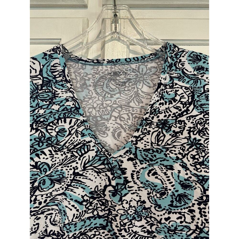 Lilly Pulitzer HIPPY HIPPY SHAKE Michele Shirt Top Size M V neck Cotton Stretch - Picture 4 of 8